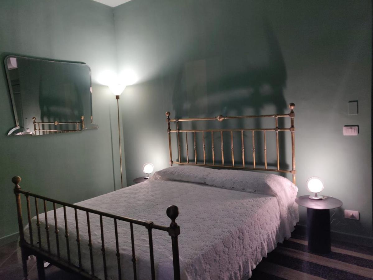 Bed and Breakfast Le Stanze Del Cioccolato Модіка Екстер'єр фото
