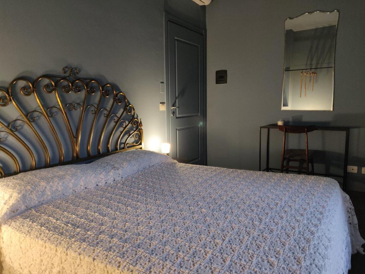 Bed and Breakfast Le Stanze Del Cioccolato Модіка Екстер'єр фото
