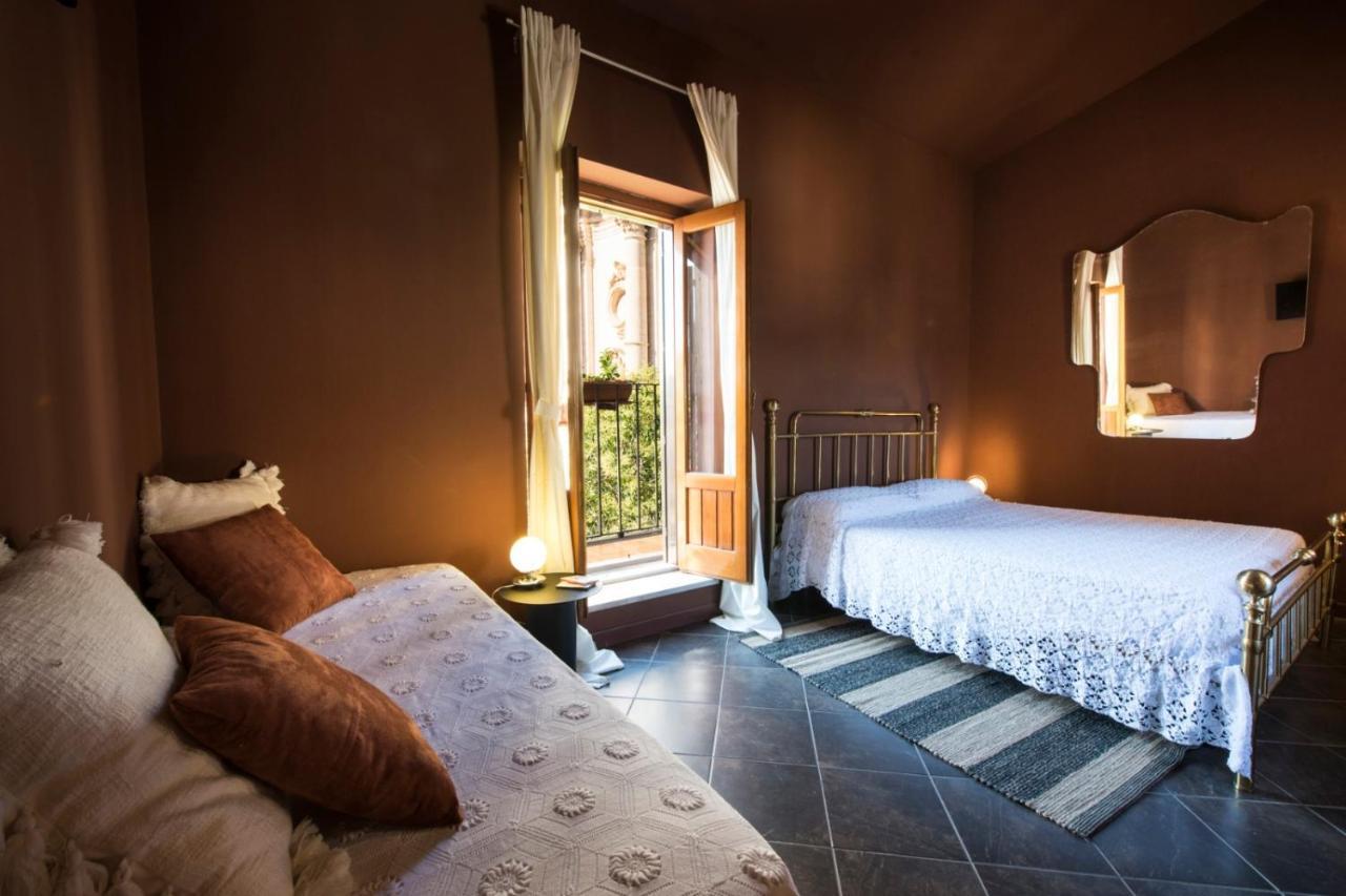 Bed and Breakfast Le Stanze Del Cioccolato Модіка Екстер'єр фото